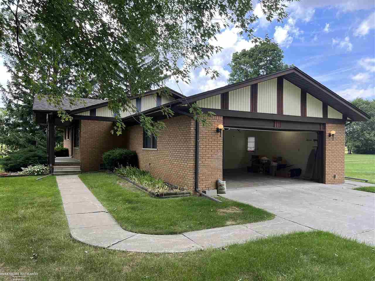15060 Terry Road Allenton, MI 48002 - Photo 3 of 54