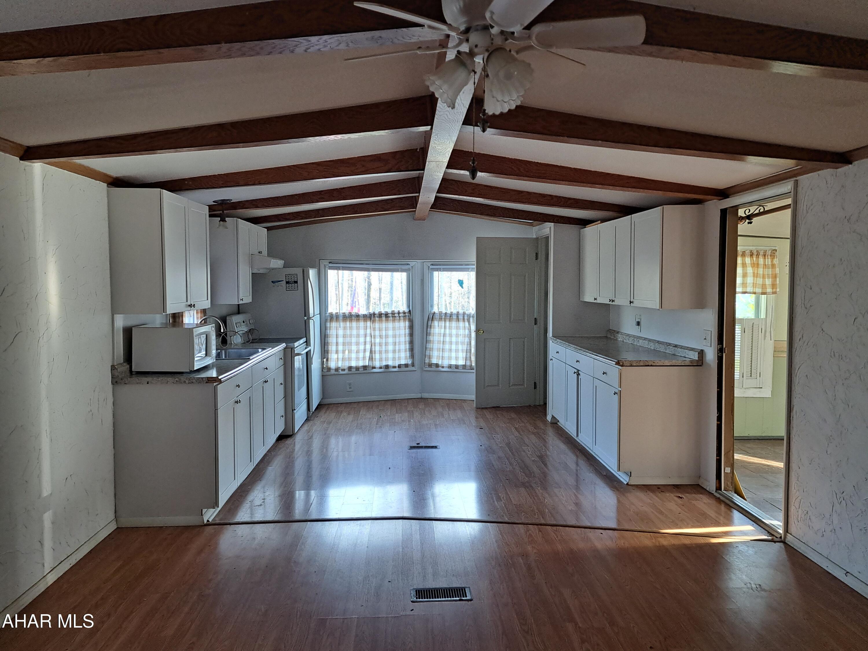 150 Melody Lane Flinton, PA 16640 - Photo 3 of 10