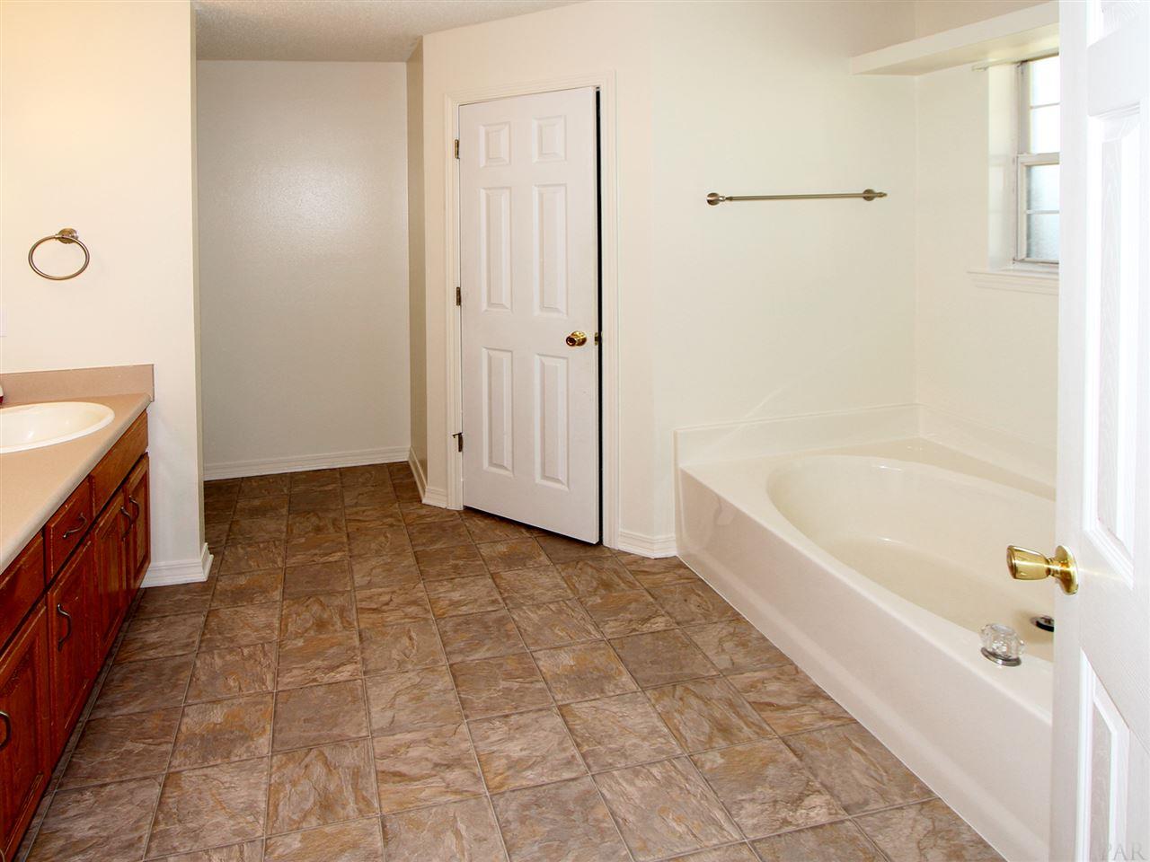 4644 Ridge Pointe Drive Pace, FL 32571 - Photo 9 of 17 Gallery Image 9