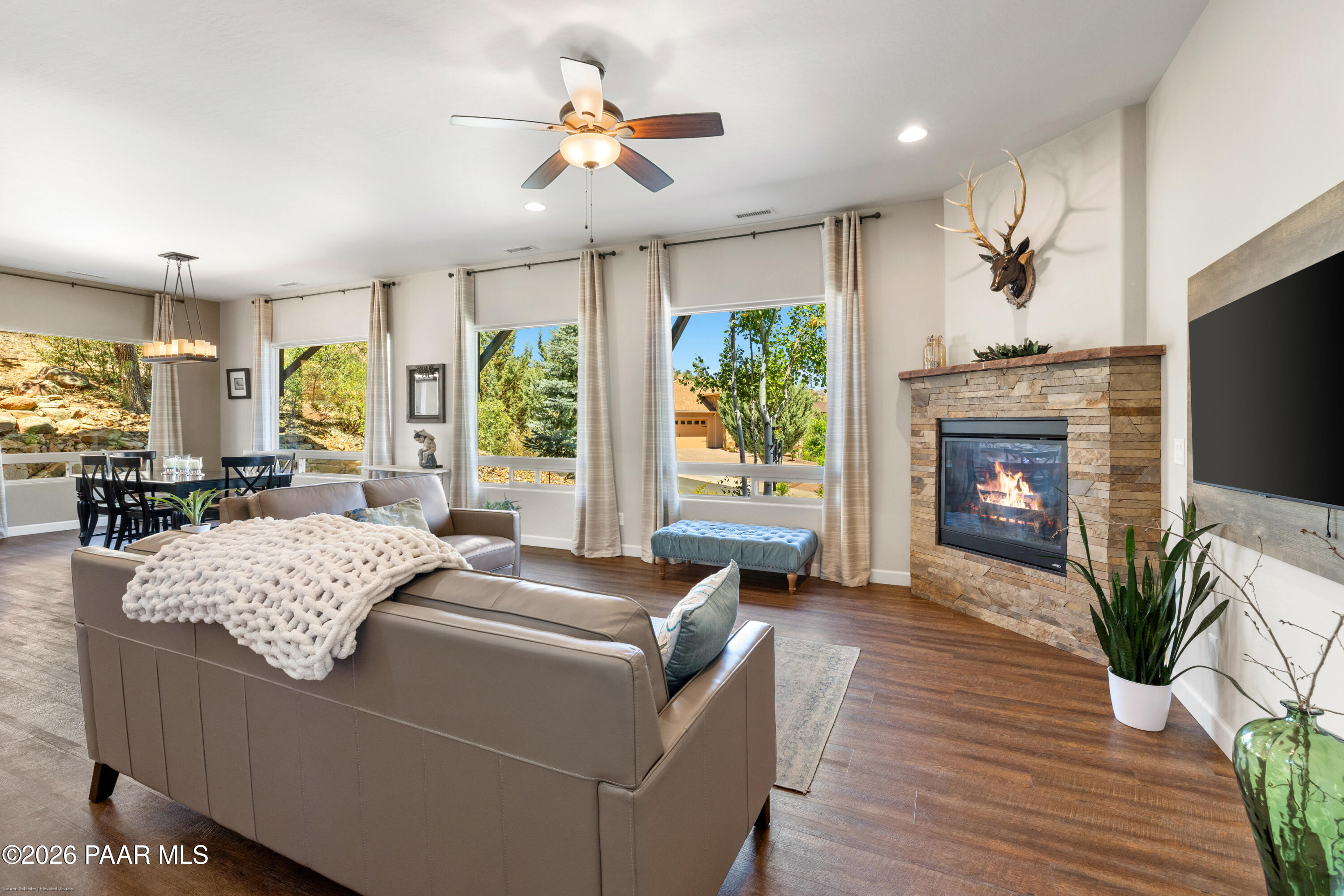 1931 Perfect Place Prescott, AZ 86305 - Photo 5 of 49 05-Living Room