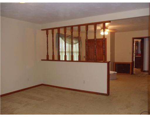 6454 Library Road South Park, PA 15129 - Photo 4 of 17 Dining Room. 1st floor diningroom.