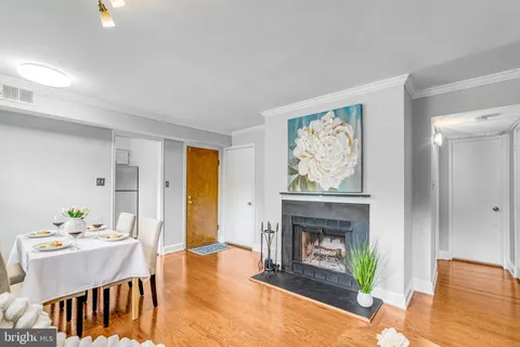 $299,900 | 2106 North Scott Street, Unit 40, Arlington, VA 22209