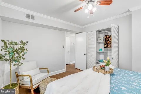 $299,900 | 2106 North Scott Street, Unit 40, Arlington, VA 22209