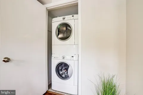 $299,900 | 2106 North Scott Street, Unit 40, Arlington, VA 22209