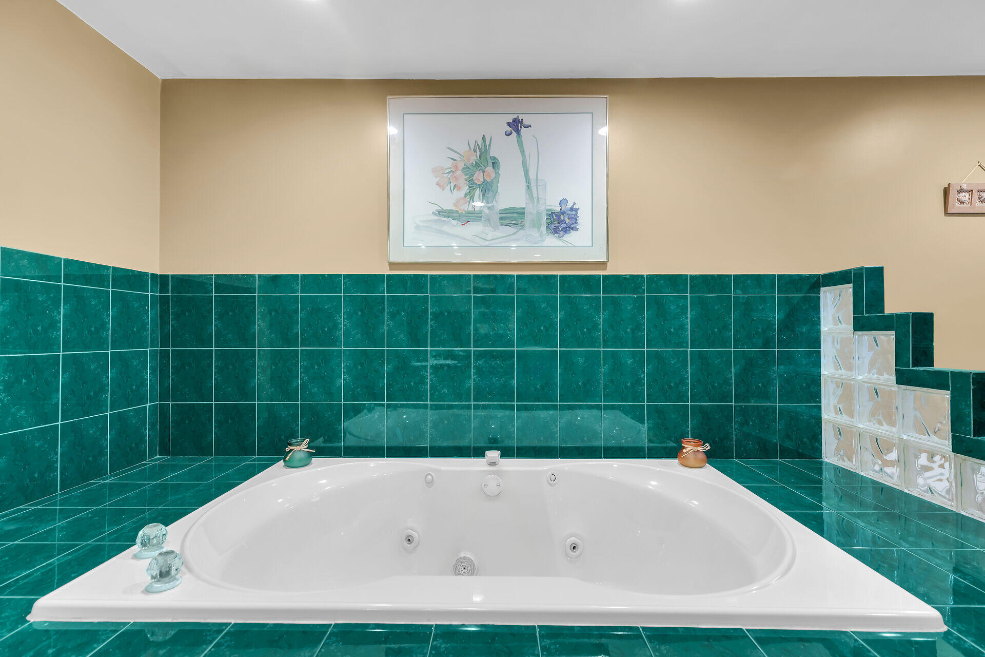 323 Bayview Avenue Key Largo, FL 33037 - Photo 15 of 46 a bathroom with a bathtub and a shower