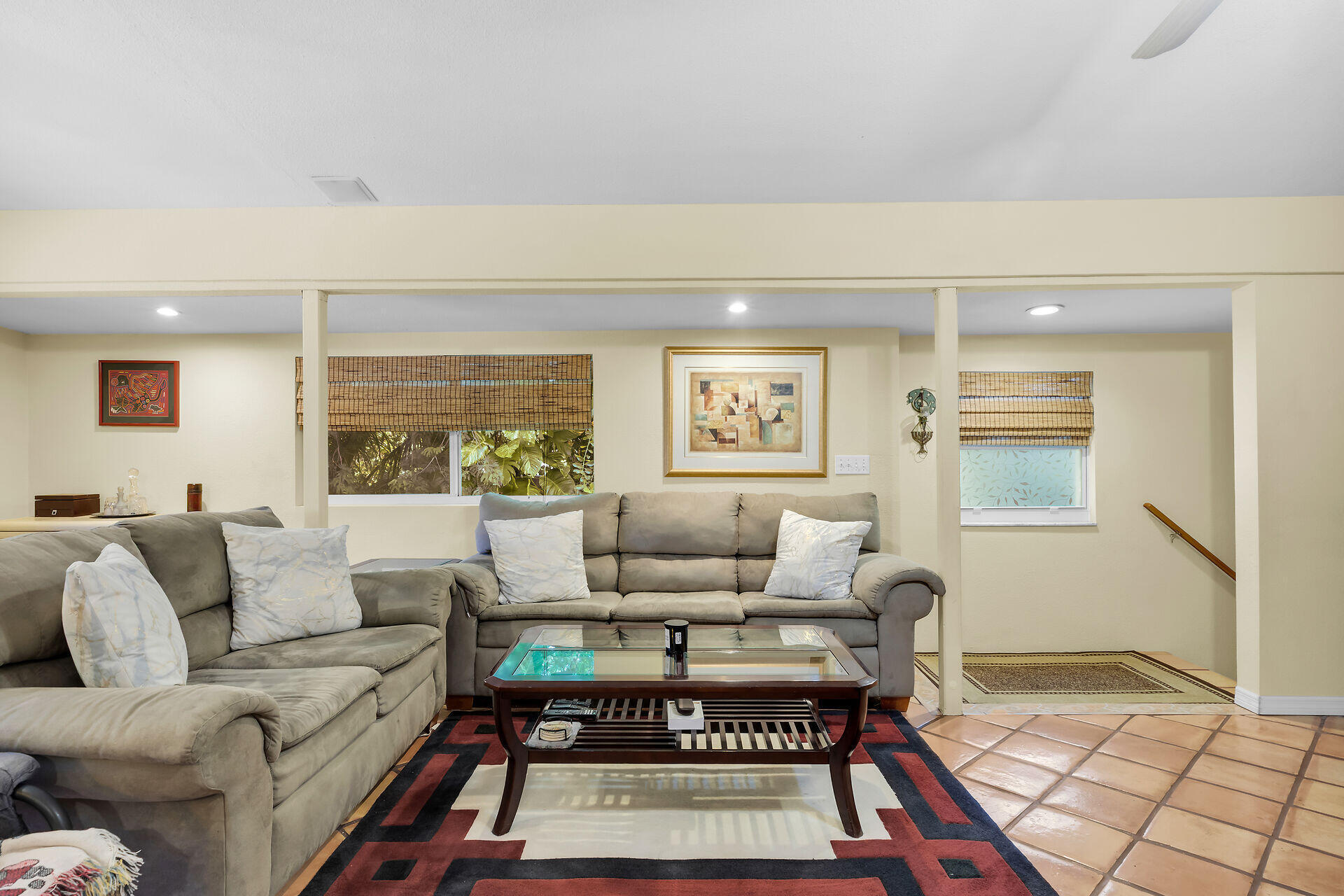 323 Bayview Avenue Key Largo, FL 33037 - Photo 19 of 46 a living room with furniture and a rug