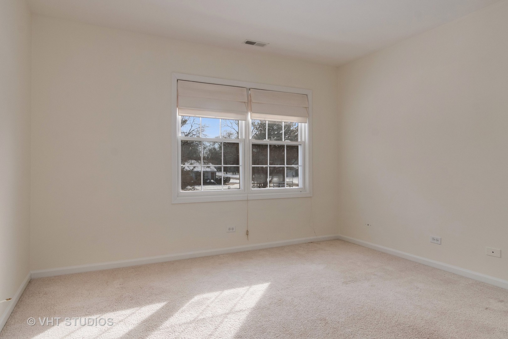 2422 Central Road Glenview, IL 60025 - Photo 14 of 18 a view of empty room with windows