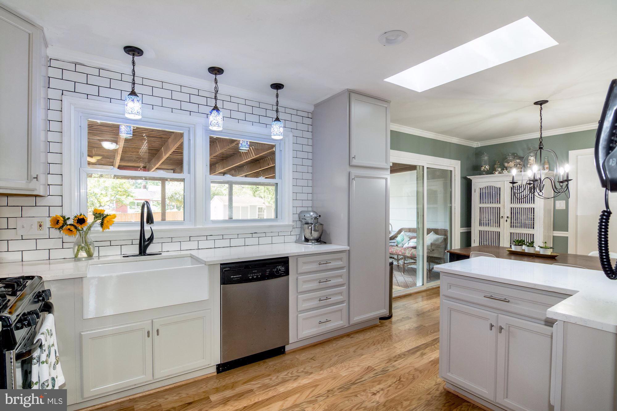 7606 Kingsbury Road Alexandria, VA 22315 - Photo 13 of 37 Kitchen