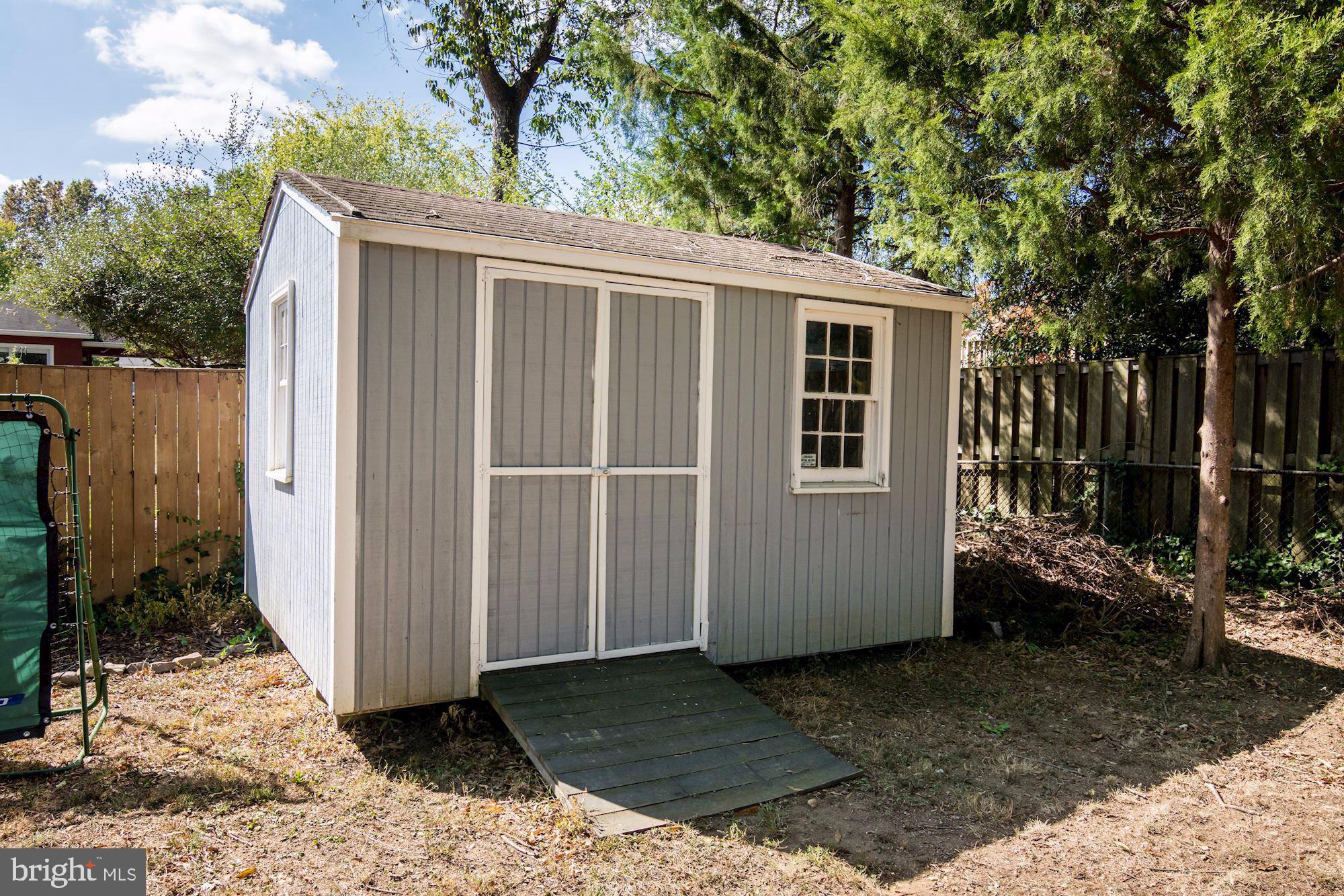 7606 Kingsbury Road Alexandria, VA 22315 - Photo 32 of 37 Shed