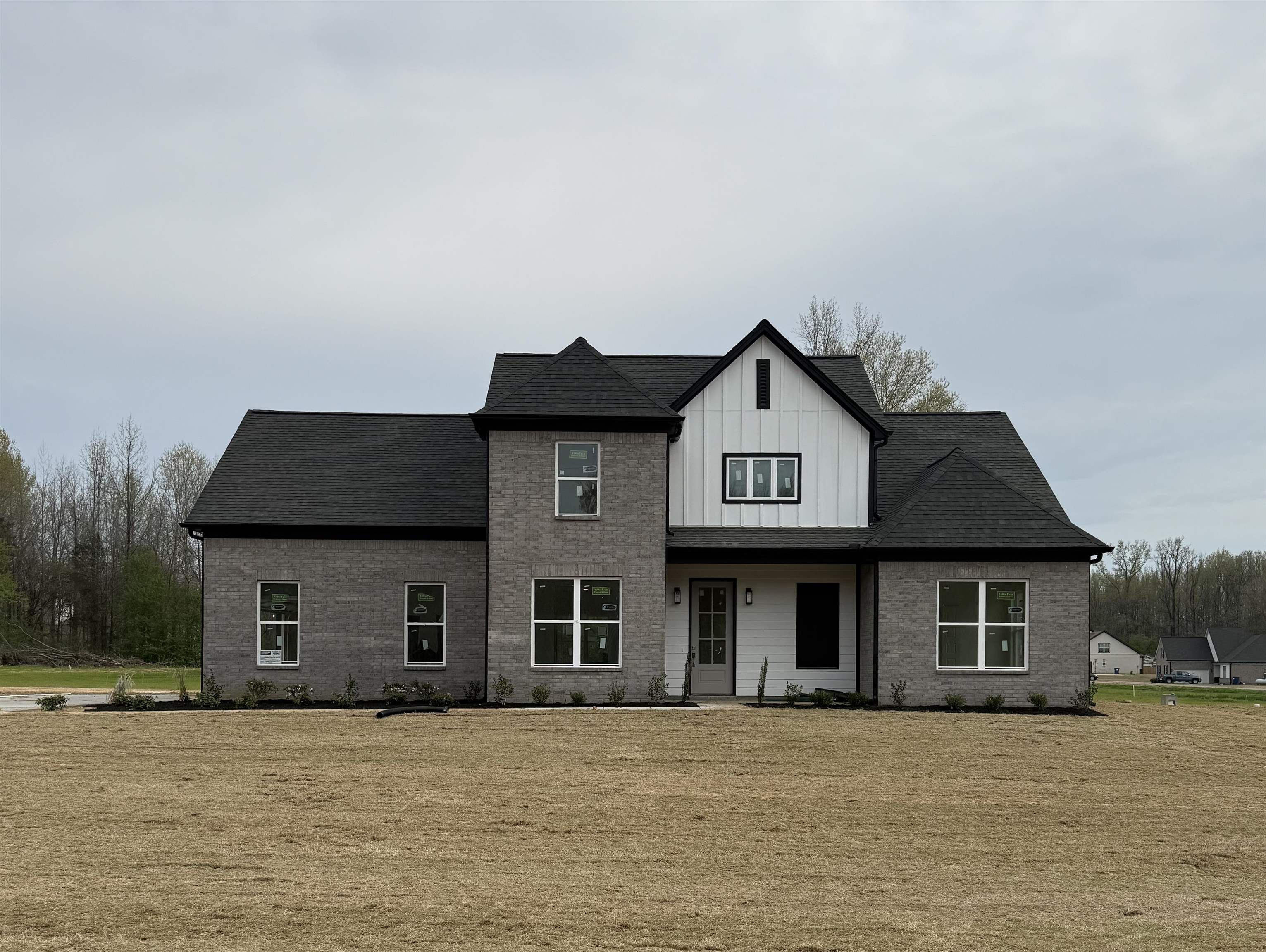 144 Centerline Roper Loop Byhalia, MS 38611 - Photo 1 of 25 Gallery Image 1