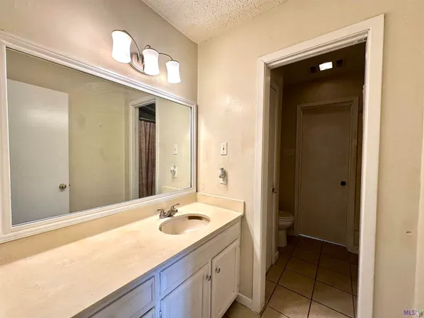 $900 | 15855 South Sunderland Avenue, Baton Rouge, LA 70816