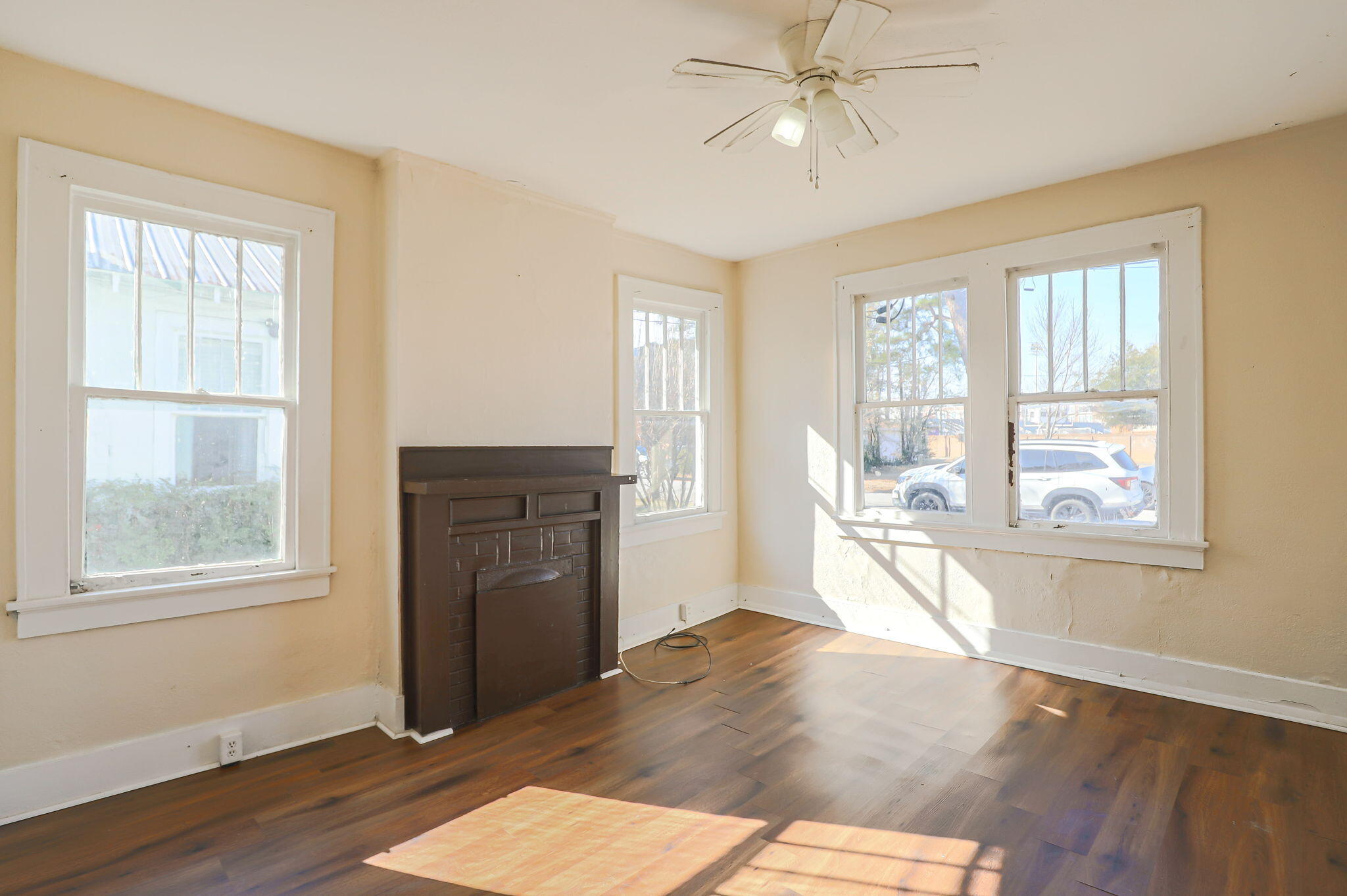 932 Murphy Street Augusta, GA 30904 - Photo 11 of 22 Living