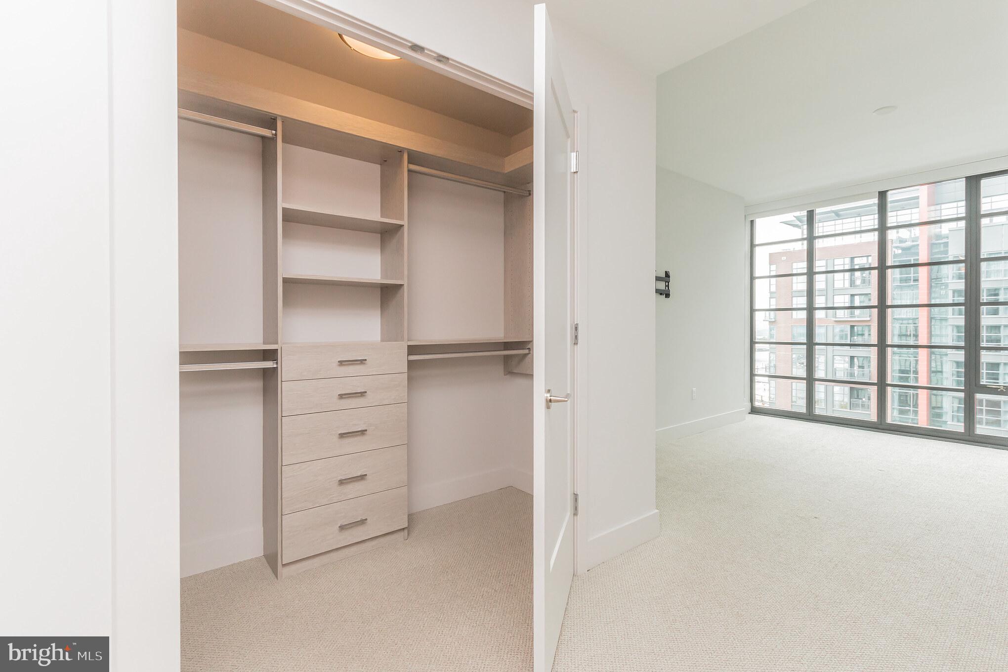 45 Sutton Square Southwest, Unit 906 Washington, DC 20024 - Photo 10 of 31 Primary bedroom