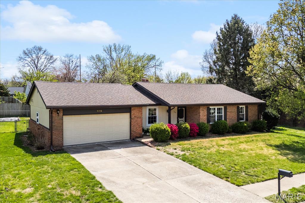 109 Pierce Boulevard O'Fallon, IL 62269 - Photo 2 of 41