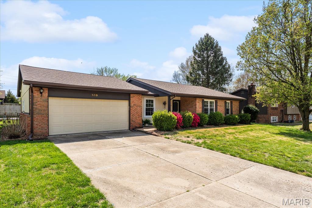 109 Pierce Boulevard O'Fallon, IL 62269 - Photo 3 of 41