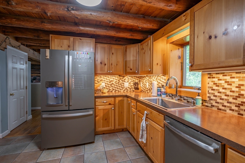 47 Uptack Road Groveland, MA 01834 - Photo 14 of 41 Gallery Image 14