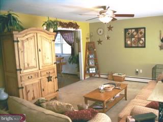 285 Maugers Mill Road Pottstown, PA 19464 - Photo 4 of 6 Gallery Image 4