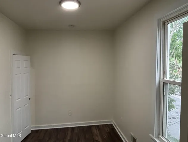 $1,395 | 91 Park Avenue, Unit 3, Cohoes, NY 12047