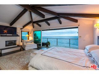 18908 Pacific Coast Highway Malibu, CA 90265 - Photo 12 of 21