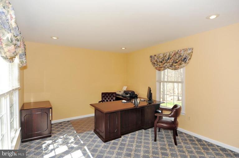 2078 Misty Meadow Road Finksburg, MD 21048 - Photo 6 of 25 Library