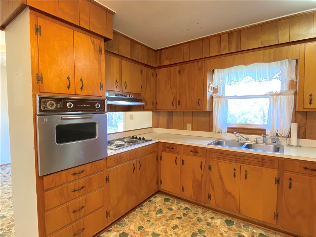 100 Torrington Road Walhalla, SC 29691 - Photo 9 of 47 Gallery Image 9