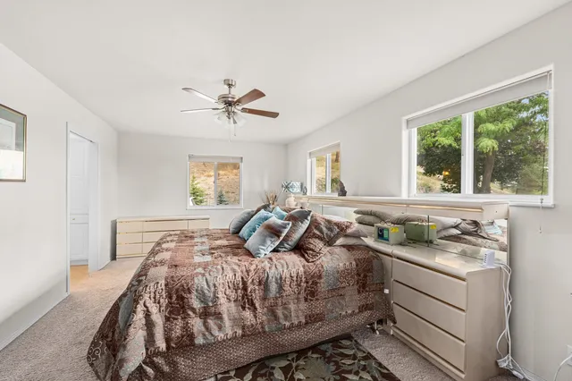 $875,000 | 2024 Summit Valley Road, Addy, WA 99101