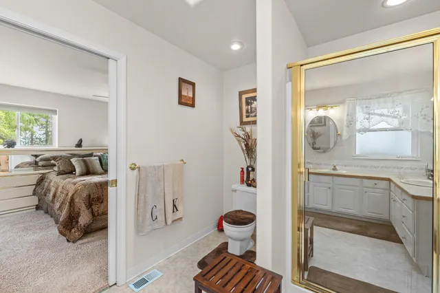 $875,000 | 2024 Summit Valley Road, Addy, WA 99101