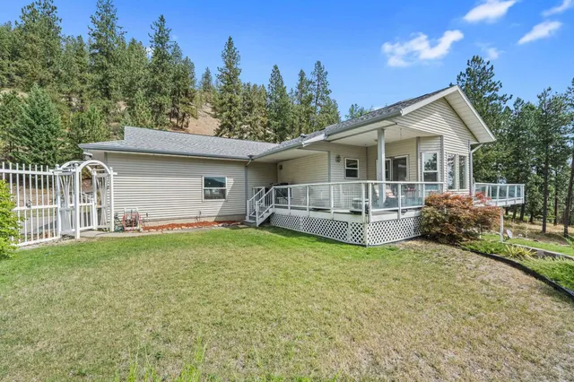 $875,000 | 2024 Summit Valley Road, Addy, WA 99101
