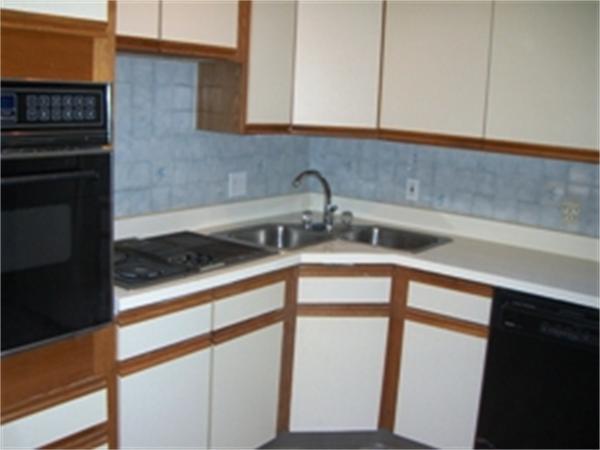 18 St Marys Road Burlington, MA 01803 - Photo 7 of 22 Gallery Image 7