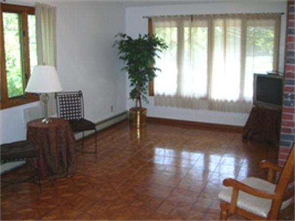 18 St Marys Road Burlington, MA 01803 - Photo 8 of 22 Gallery Image 8