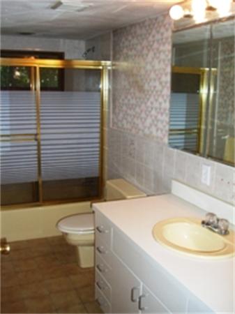 18 St Marys Road Burlington, MA 01803 - Photo 10 of 22 Gallery Image 10