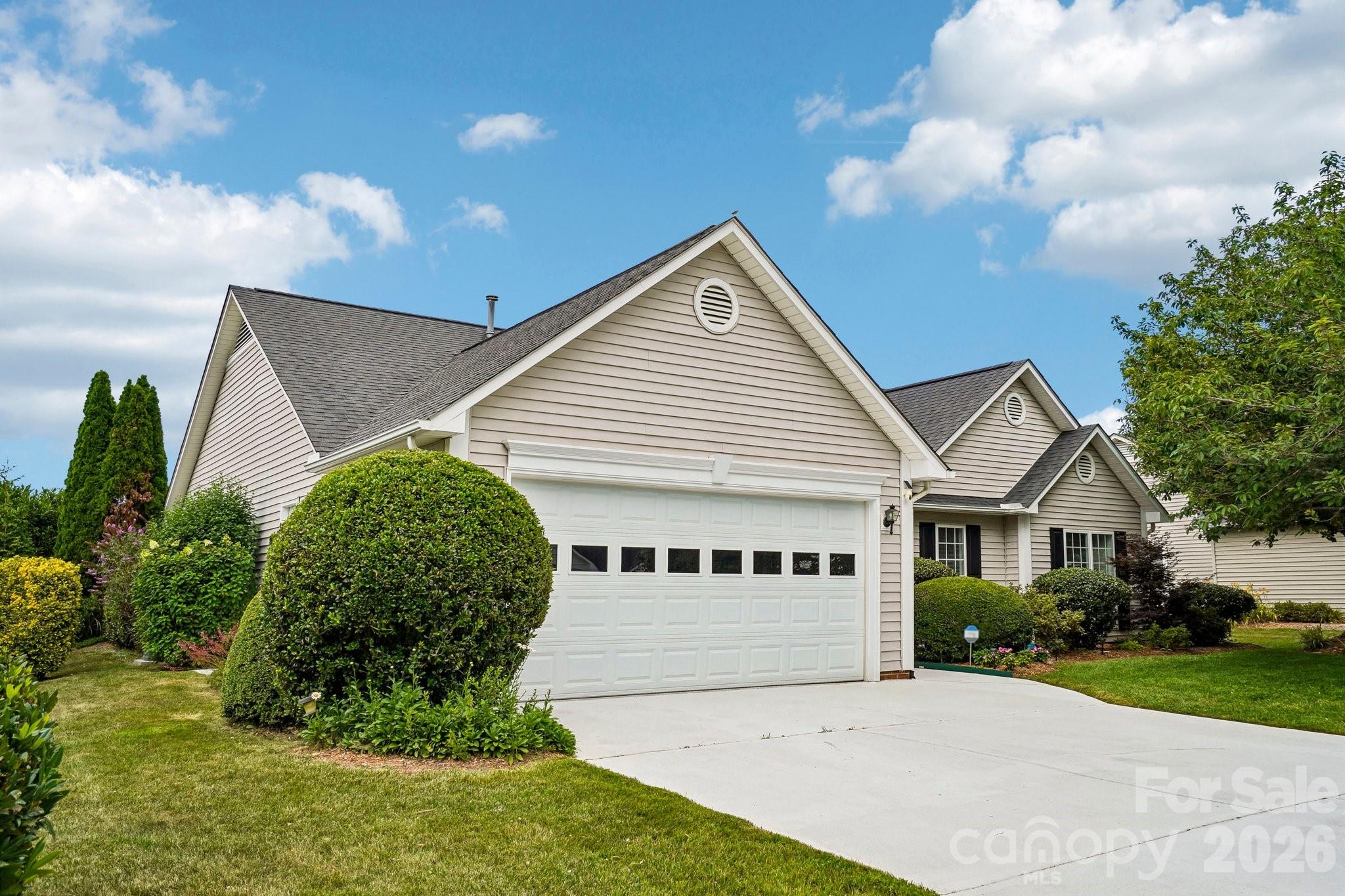 37 Stonehollow Road Fletcher, NC 28732 - Photo 3 of 33