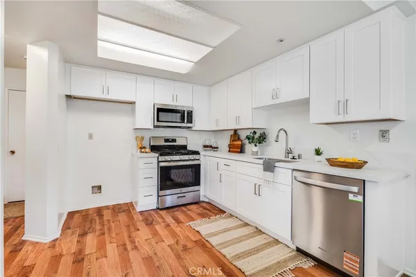 $628,000 | 302 Monroe Court, Azusa, CA 91702
