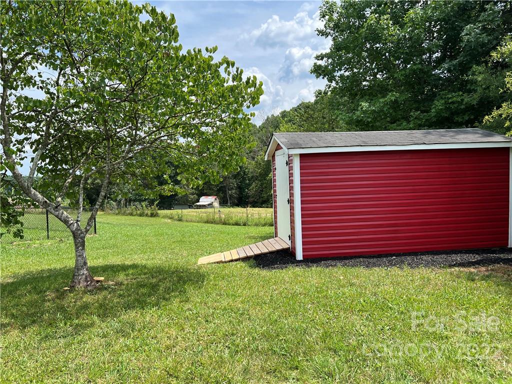 467 Shaw Road Harmony, NC 28634 - Photo 28 of 29 Gallery Image 28