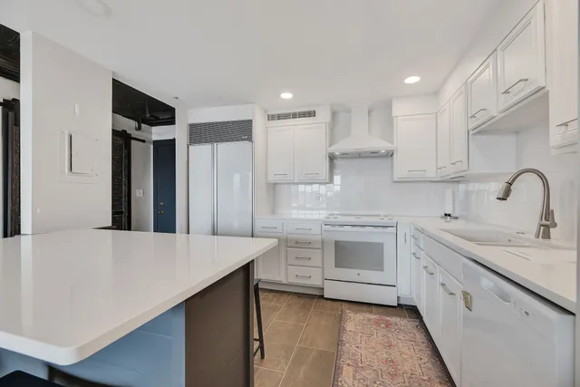 $395,000 | 4215 Harding Pike, Unit 1003, Nashville, TN 37205