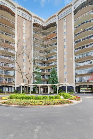$395,000 | 4215 Harding Pike, Unit 1003, Nashville, TN 37205