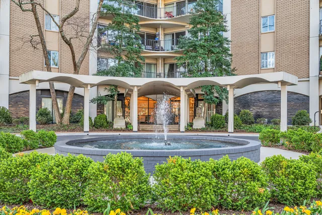 $395,000 | 4215 Harding Pike, Unit 1003, Nashville, TN 37205