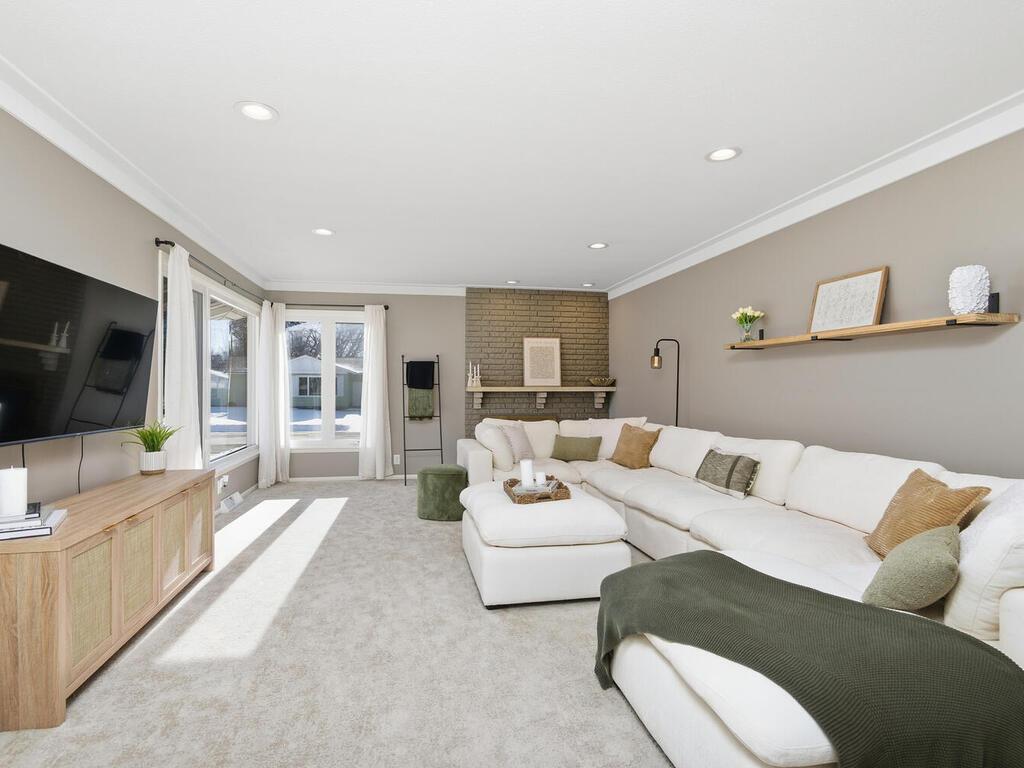 708 Tatepaha Boulevard Faribault, MN 55021 - Photo 6 of 29