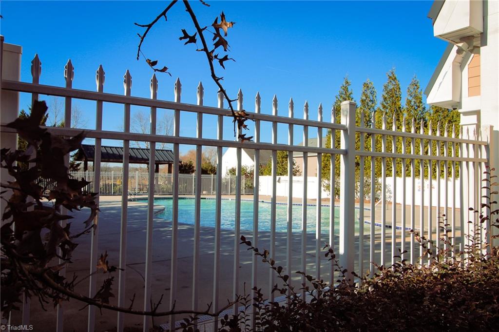 709 Spinning Wheel Point High Point, NC 27265 - Photo 11 of 11