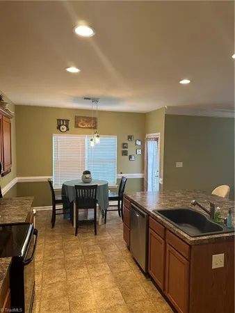 $2,500 | 709 Spinning Wheel Point, High Point, NC 27265