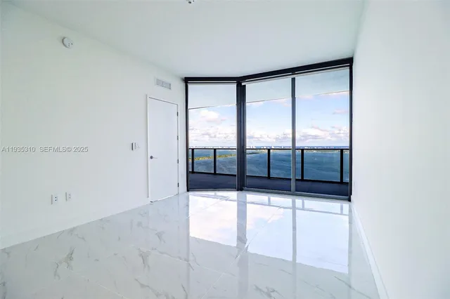 $40,000 | 700 Northeast 24th Street, Unit 4201, Miami, FL 33137