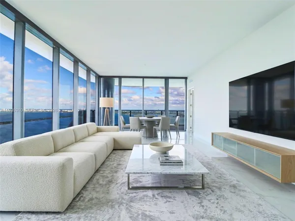 $22,500 | 700 Northeast 24th Street, Unit 4201, Miami, FL 33137