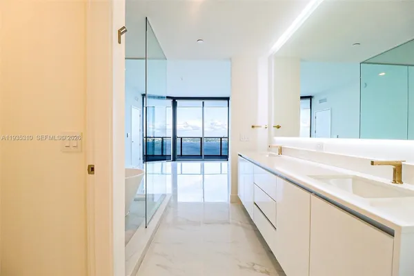 $22,500 | 700 Northeast 24th Street, Unit 4201, Miami, FL 33137