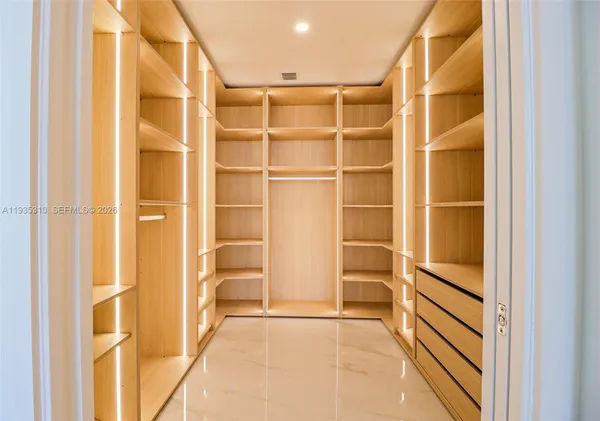 $22,500 | 700 Northeast 24th Street, Unit 4201, Miami, FL 33137