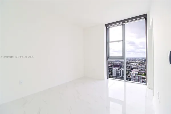 $22,500 | 700 Northeast 24th Street, Unit 4201, Miami, FL 33137