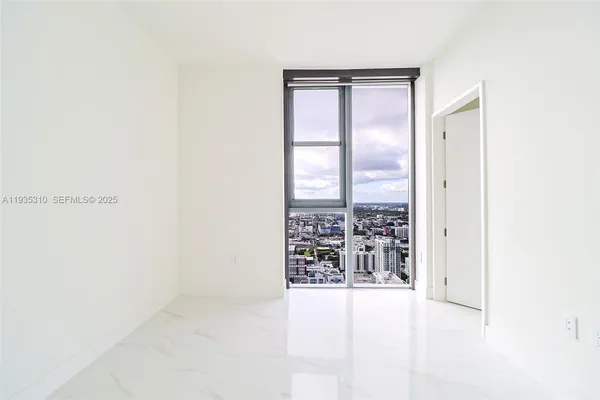 $22,500 | 700 Northeast 24th Street, Unit 4201, Miami, FL 33137