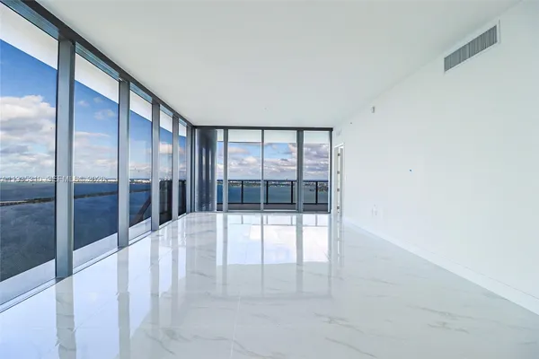 $22,500 | 700 Northeast 24th Street, Unit 4201, Miami, FL 33137