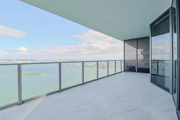 $22,500 | 700 Northeast 24th Street, Unit 4201, Miami, FL 33137