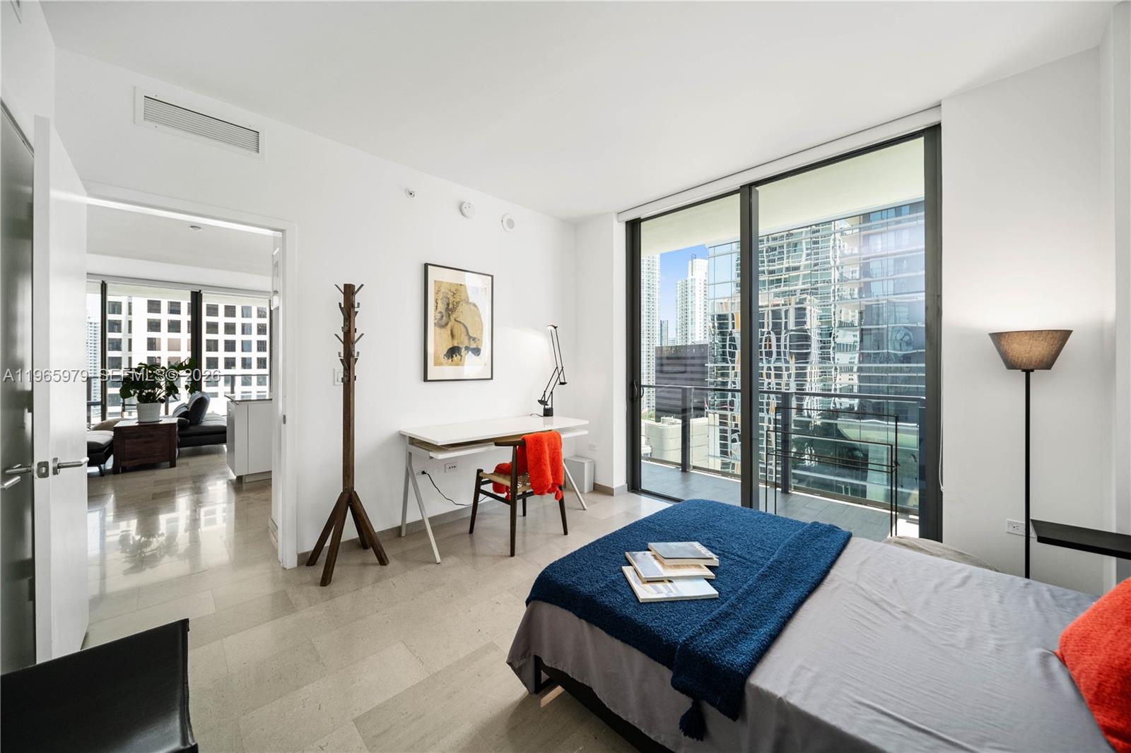 68 Southeast 6th Street, Unit 1201 Miami, FL 33131 - Photo 12 of 38