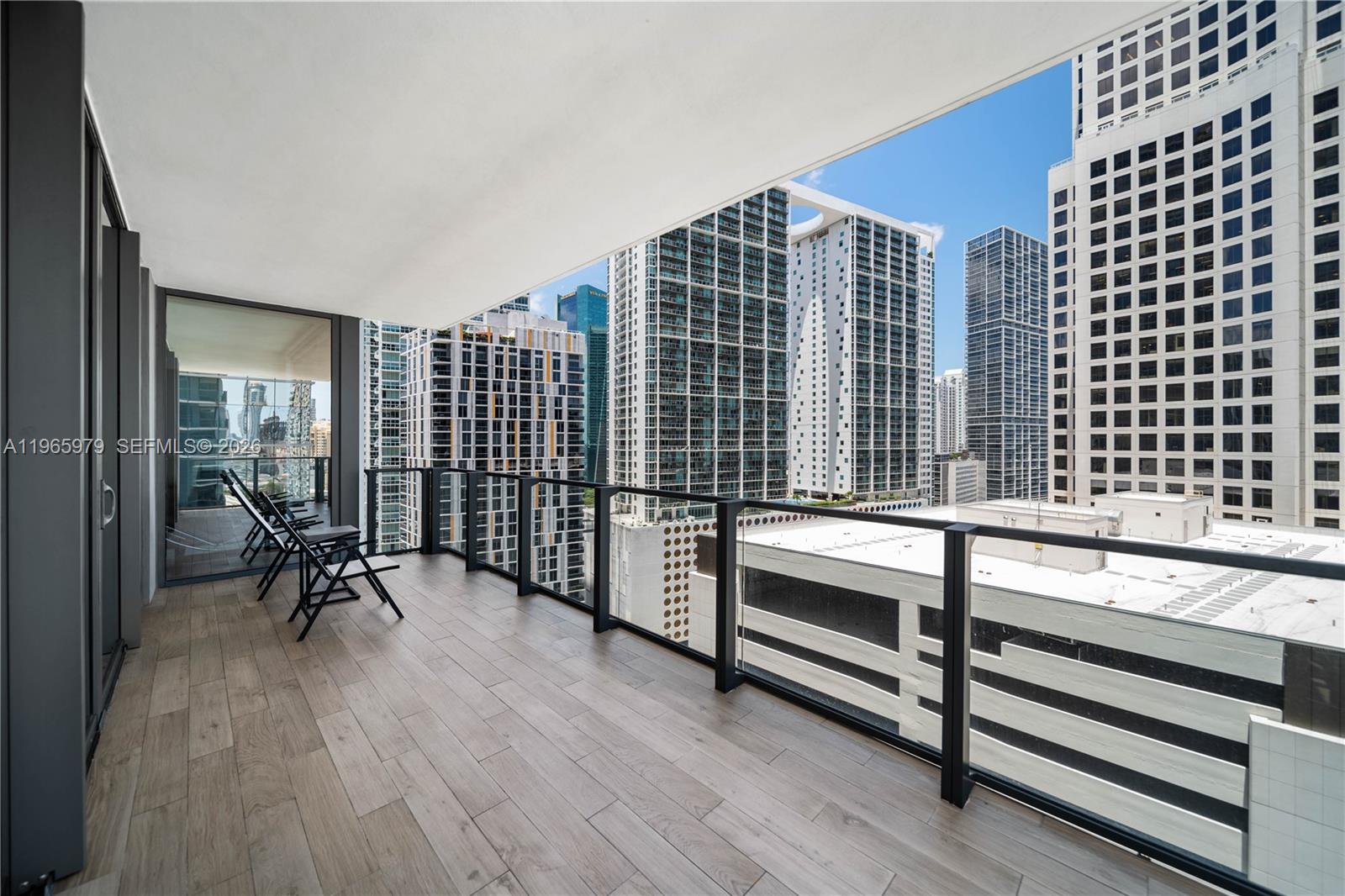 68 Southeast 6th Street, Unit 1201 Miami, FL 33131 - Photo 24 of 38